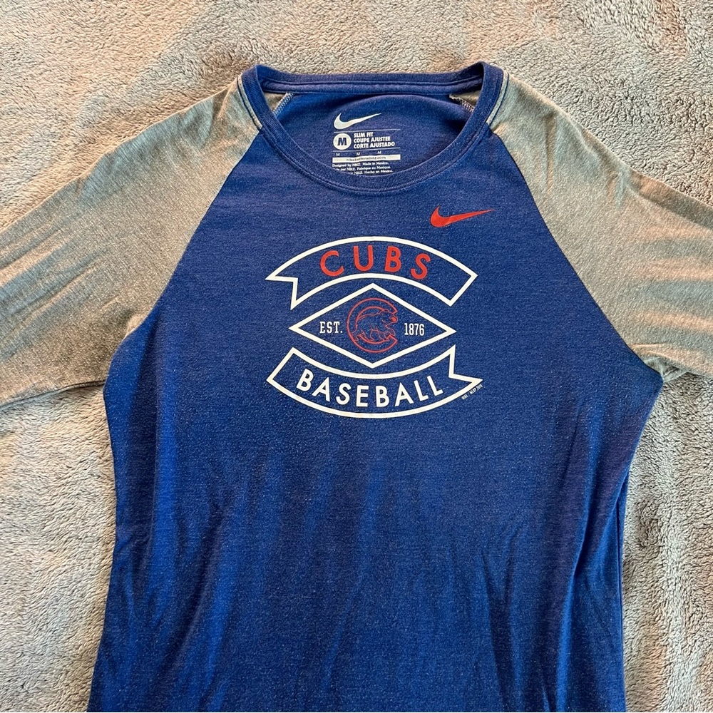 Cubs Small Nike Quarter Sleeve Shirt